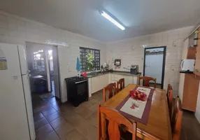 Foto 1 de Casa com 3 Quartos à venda, 150m² em Parque Industrial, São José dos Campos