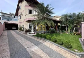 Foto 1 de Casa com 4 Quartos à venda, 345m² em Joao Paulo, Florianópolis