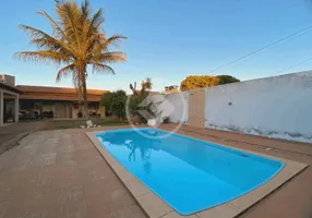 Foto 1 de Casa com 4 Quartos à venda, 250m² em Vale das Acacias, Brasília