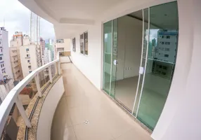 Foto 1 de Apartamento com 3 Quartos à venda, 100m² em Centro, Balneário Camboriú