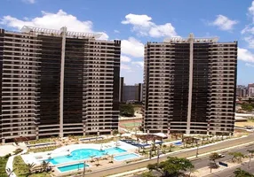 Foto 1 de Apartamento com 4 Quartos à venda, 259m² em Patriolino Ribeiro, Fortaleza