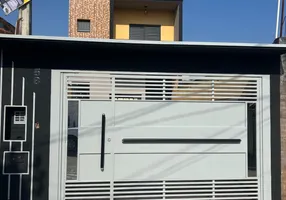 Foto 1 de Sobrado com 3 Quartos à venda, 99m² em Jardim Bela Vista, Mogi das Cruzes