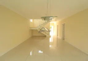 Foto 1 de Casa de Condomínio com 3 Quartos para alugar, 215m² em Valinhos, Valinhos