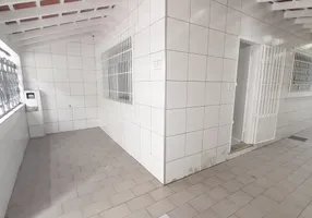 Foto 1 de Casa com 2 Quartos para alugar, 80m² em Vila Caicara, Praia Grande