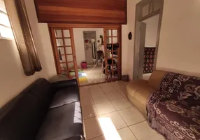 Foto 1 de Casa com 4 Quartos à venda, 187m² em Floresta, Belo Horizonte