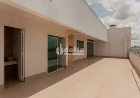 Foto 1 de Cobertura com 4 Quartos à venda, 210m² em Lagoinha, Uberlândia