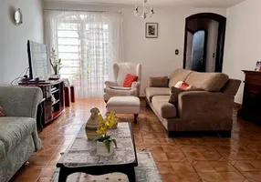 Foto 1 de Casa com 2 Quartos à venda, 200m² em Centro, Mogi das Cruzes