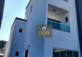 Foto 1 de Sobrado com 3 Quartos à venda, 130m² em Ariribá, Balneário Camboriú