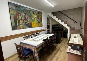 Foto 1 de Casa com 3 Quartos à venda, 240m² em Vila Brasilina, São Paulo
