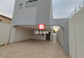 Foto 1 de Casa com 3 Quartos à venda, 165m² em Sao Mateus, Montes Claros