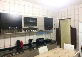 Foto 1 de Sobrado com 4 Quartos à venda, 180m² em Vila Prq, São Paulo