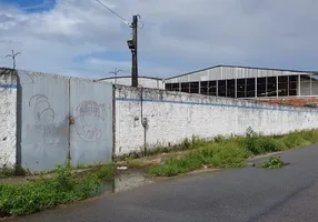 Foto 1 de Lote/Terreno à venda, 2700m² em Edson Queiroz, Fortaleza