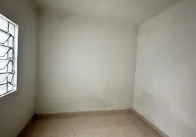 Foto 1 de Casa com 1 Quarto para alugar, 60m² em São Miguel, São Gonçalo