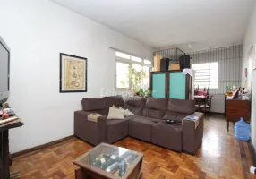 Foto 1 de Casa com 3 Quartos à venda, 240m² em Navegantes, Porto Alegre