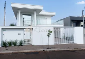 Foto 1 de Casa com 4 Quartos à venda, 330m² em Jardim Morumbi, Arapongas