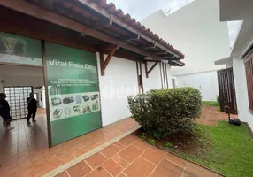 Foto 1 de Imóvel Comercial com 5 Quartos para alugar, 240m² em Osvaldo Rezende, Uberlândia