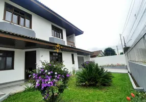 Foto 1 de Casa com 3 Quartos à venda, 240m² em Uberaba, Curitiba