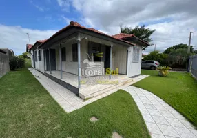 Foto 1 de Casa com 3 Quartos à venda, 170m² em Oficinas, Tubarão