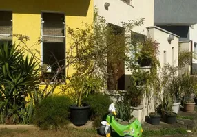 Foto 1 de Casa de Condomínio com 2 Quartos à venda, 98m² em Vila Oliveira, Mogi das Cruzes