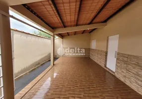 Foto 1 de Casa com 5 Quartos para alugar, 238m² em Cidade Jardim, Uberlândia