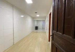 Foto 1 de Casa com 3 Quartos para alugar, 90m² em Serraria, São José