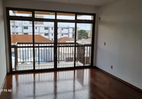 Foto 1 de Apartamento com 3 Quartos para venda ou aluguel, 133m² em Centro, Araraquara