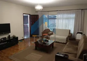 Foto 1 de Casa com 4 Quartos à venda, 300m² em Jardim Marajoara, São Paulo