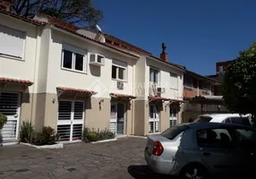 Foto 1 de Casa de Condomínio com 2 Quartos à venda, 92m² em Teresópolis, Porto Alegre
