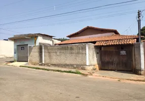 Foto 1 de Casa com 3 Quartos à venda, 390m² em Centro, Caetanópolis