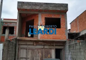 Foto 1 de Sobrado com 3 Quartos à venda, 160m² em Jardim Rio Negro, Itaquaquecetuba