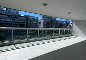 Foto 1 de Apartamento com 3 Quartos para alugar, 100m² em Recreio Dos Bandeirantes, Rio de Janeiro