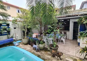 Foto 1 de Casa com 3 Quartos à venda, 137m² em Macuco, Santos