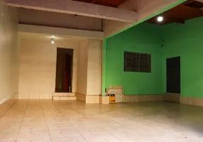 Foto 1 de Casa com 2 Quartos para alugar, 90m² em Setor Bela Vista, Goiânia