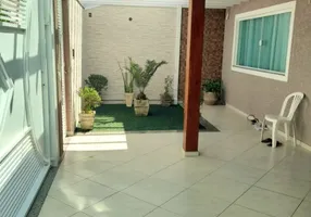 Foto 1 de Casa com 3 Quartos à venda, 250m² em Jardim das Palmeiras, Atibaia