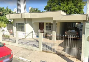 Foto 1 de Casa com 3 Quartos à venda, 141m² em Centro, Balneário Camboriú