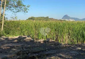 Foto 1 de Lote/Terreno à venda, 3041m² em Jacarepaguá, Rio de Janeiro