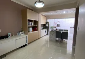 Foto 1 de Casa com 3 Quartos à venda, 220m² em Três Barras, Contagem