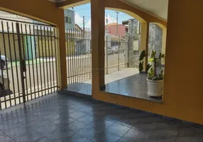 Foto 1 de Casa com 4 Quartos para alugar, 231m² em Vila Faria, São Carlos