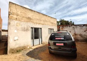 Foto 1 de Casa com 3 Quartos à venda, 800m² em Setor Tradicional, Brasília