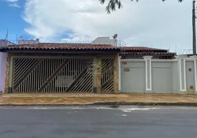 Foto 1 de Casa com 4 Quartos à venda, 216m² em Jardim Acapulco, São Carlos