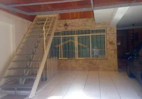 Foto 1 de Sobrado com 3 Quartos para alugar, 125m² em Tremembé, São Paulo