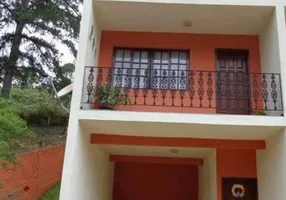 Foto 1 de Casa de Condomínio com 2 Quartos à venda, 121m² em Vale Feliz, Teresópolis