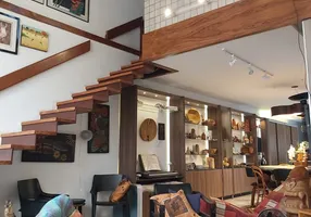 Foto 1 de Casa com 3 Quartos à venda, 220m² em Tatuapé, São Paulo