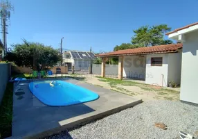 Foto 1 de Casa com 2 Quartos à venda, 112m² em Carianos, Florianópolis