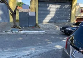 Foto 1 de Casa com 2 Quartos à venda, 190m² em Jardim Cotinha, São Paulo