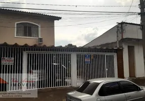 Foto 1 de Sobrado com 3 Quartos à venda, 328m² em Vila Amália, São Paulo
