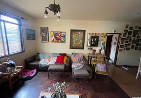 Foto 1 de Casa com 3 Quartos à venda, 180m² em Jardim América, Goiânia