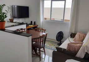 Foto 1 de Casa de Condomínio com 2 Quartos à venda, 52m² em Mirim, Praia Grande