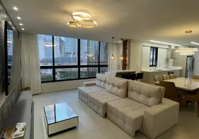 Foto 1 de Apartamento com 3 Quartos à venda, 49m² em Centro, Itapema