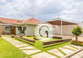 Foto 1 de Casa de Condomínio com 3 Quartos à venda, 370m² em Granja Viana, Carapicuíba
